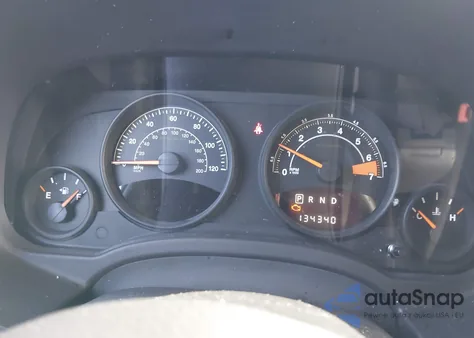 2014 Jeep Patriot Altitude z USA, uszkodzony, nr VIN 1C4NJPBA8ED850962